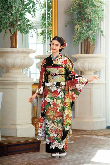 葛西屋呉服店の振袖 /黒色/赤色/古典/牡丹柄/ 【47 No.C-506】金彩工芸