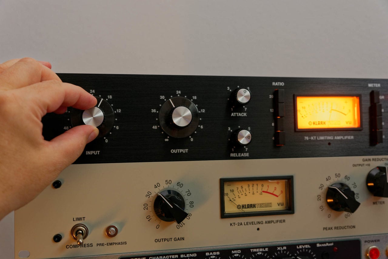 Klark Teknik 76-KT compressor vs. plug-in compressors