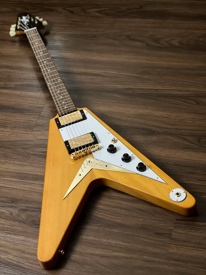 Epiphone 1958 Korina Flying V in Aged Natural (Incl. Hard Case