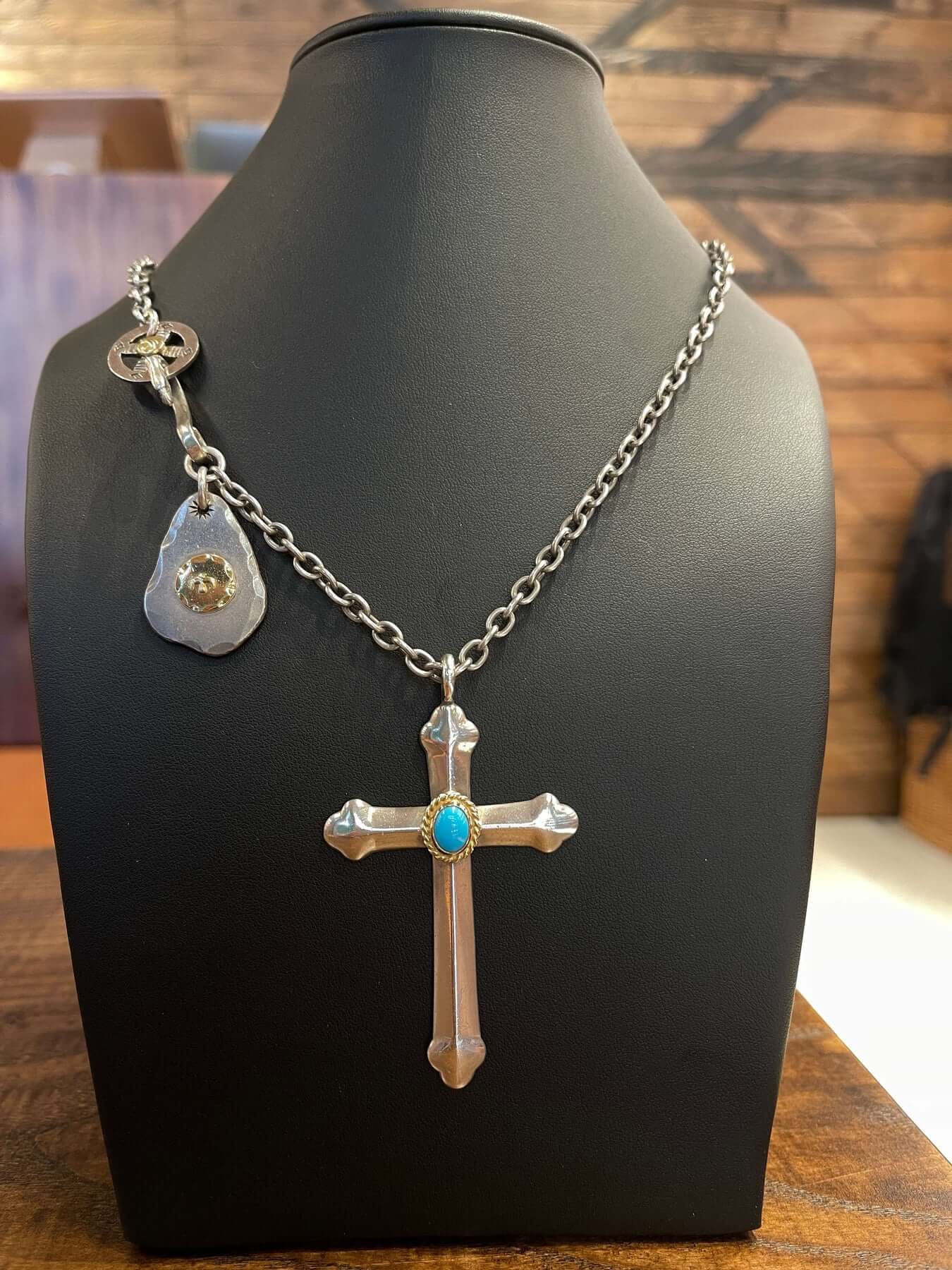 Goros Cross With Gold Rope Turquoise Setup - Native Feather | 日本