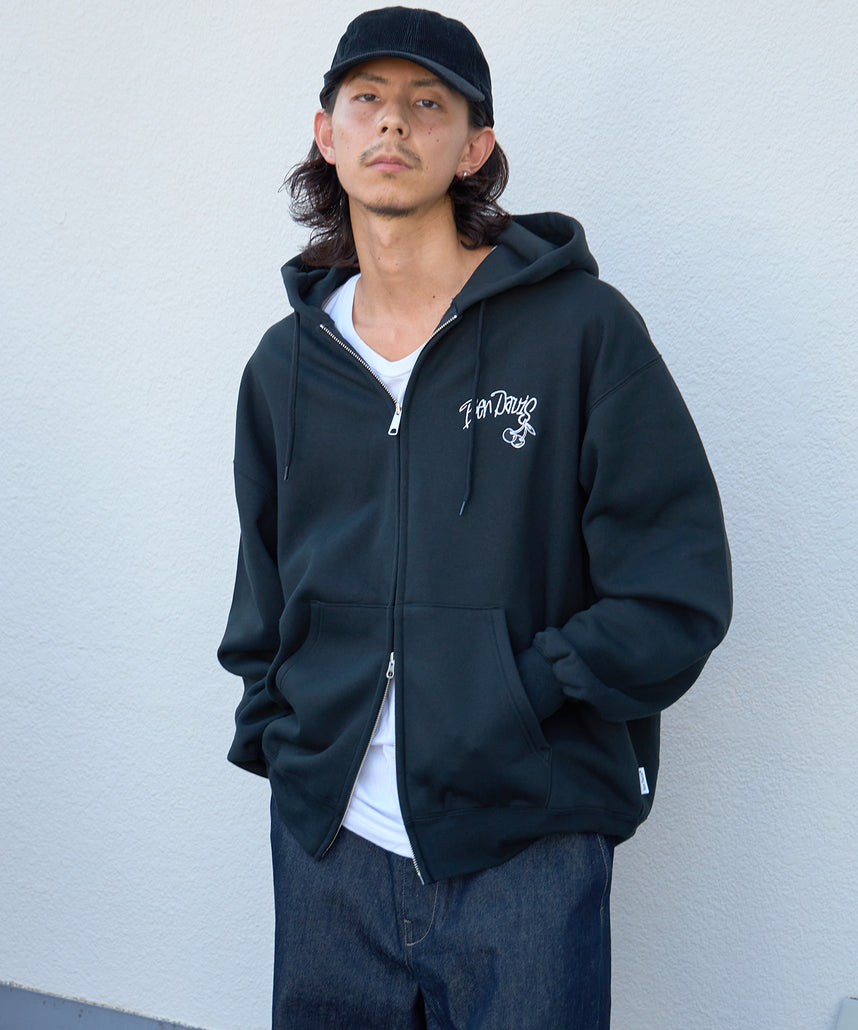 BEN DAVIS(ベンデイビス) WALL TAGGING ZIP HOODIE / ロゴ ビッグ