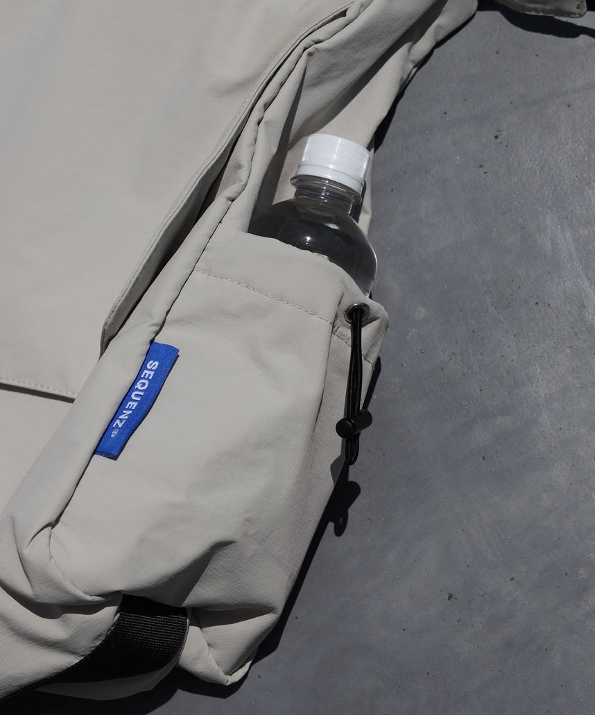 SEQUENZシークエンズ TECH SHOULDER BAG グレー – NAVAL Online Store