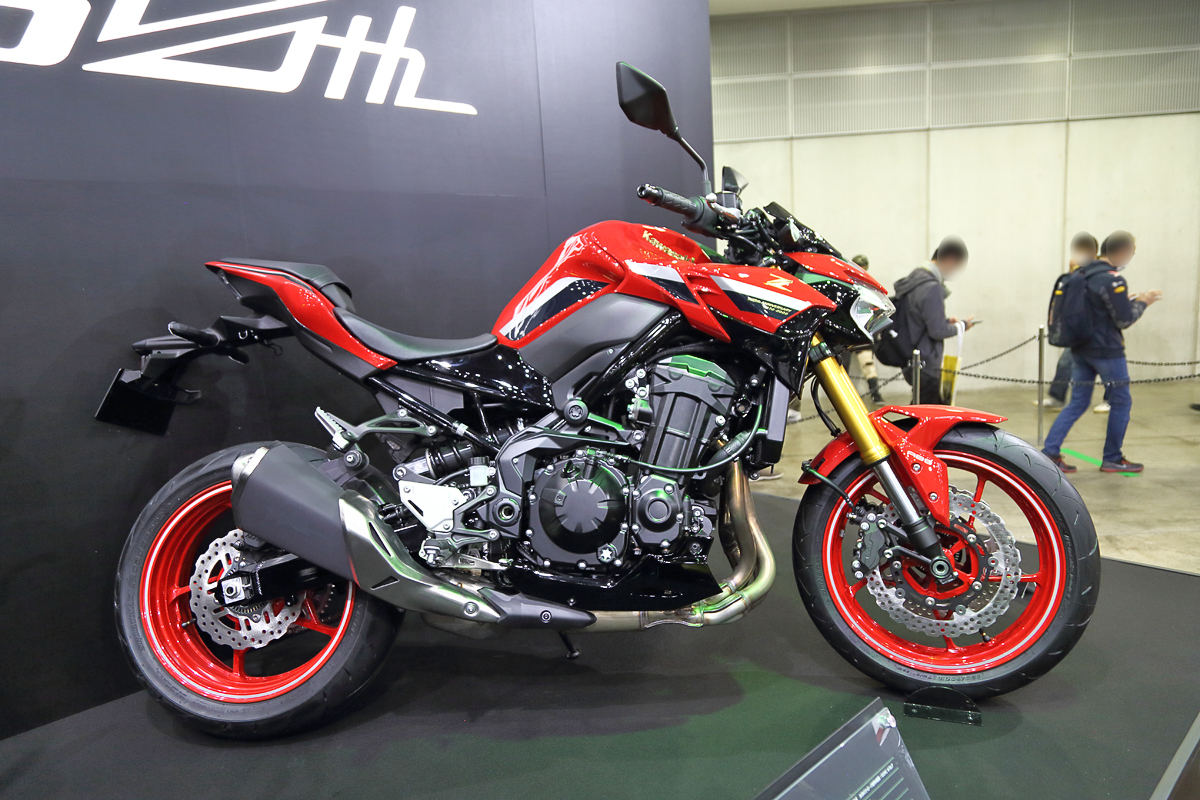 カワサキなのに緑がない? 「Z」50周年モデルについて聞いてみた | マイ