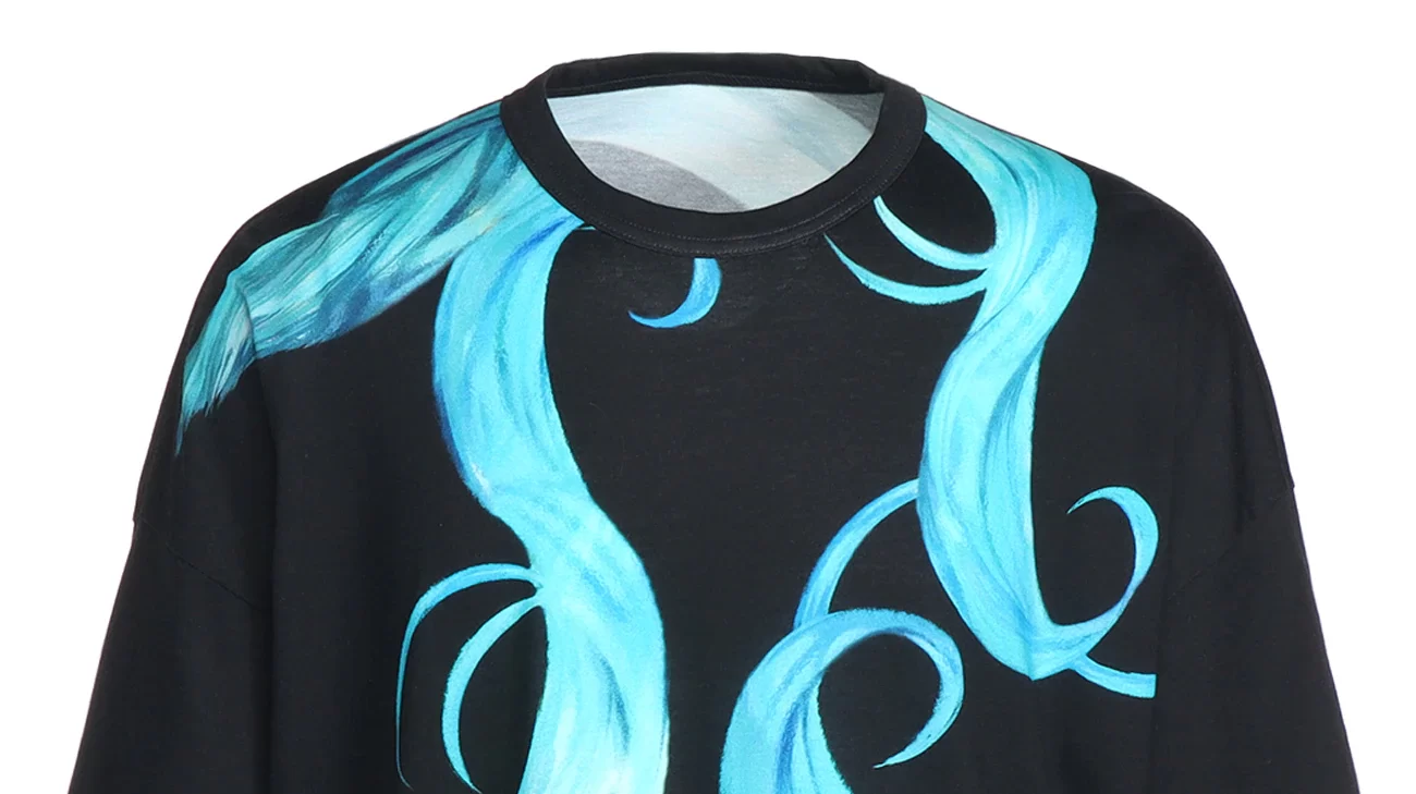 初音ミクの髪」をモチーフにしたクTシャツなどが2月16日より発売