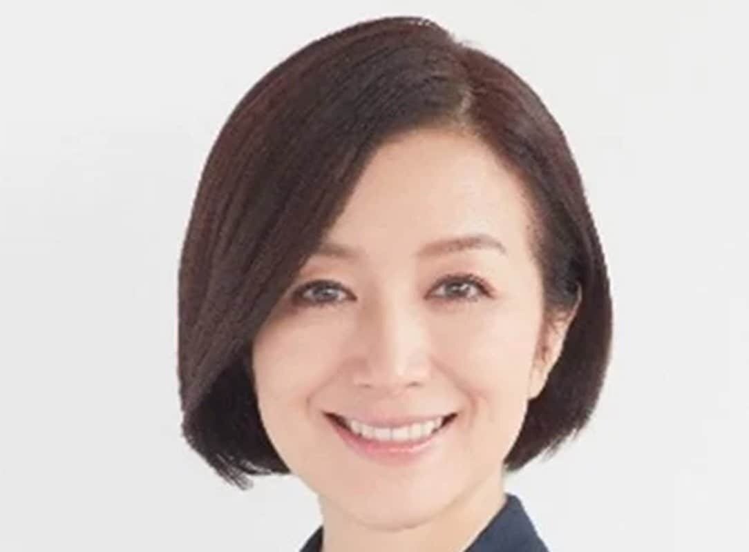 57歳 鈴木京香 気品溢れるドレス姿にSNS称賛「見とれてしまいました