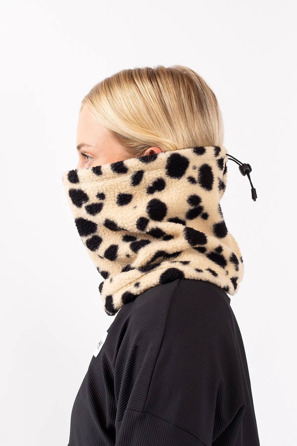 ADJUSTABLE SHERPA NECKWARMER – Foundry Distribution