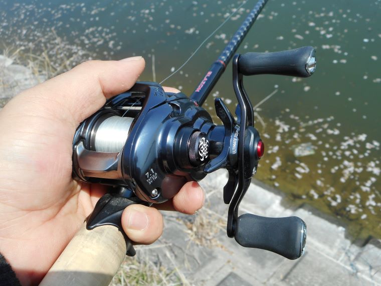 20タトゥーラSVTWベイトリールの本気買いインプレ！バス釣り初心者に