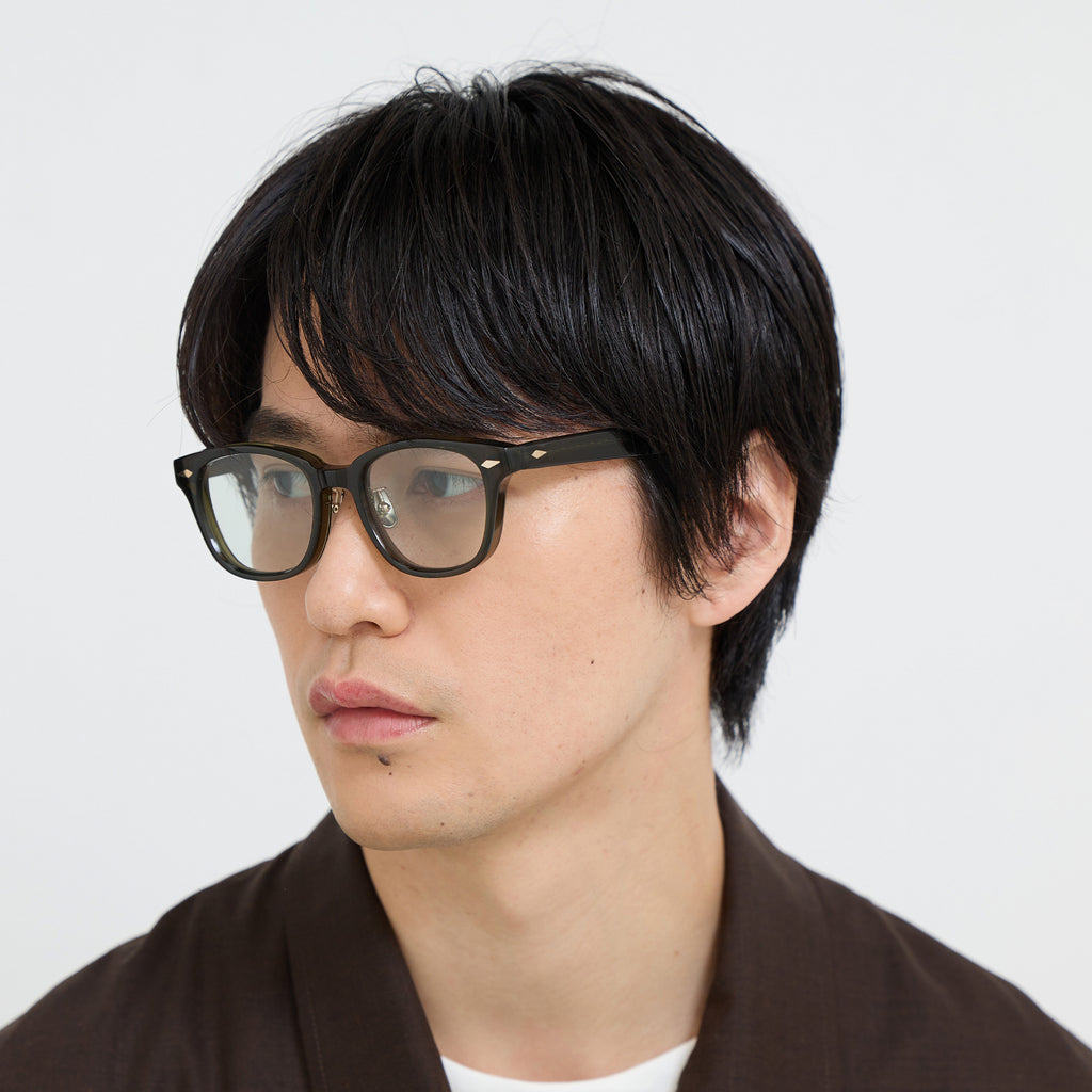 SANSUI FR #5. CLEAR SMOKE OLIVE × GREY GREEN to D.GREY (調光
