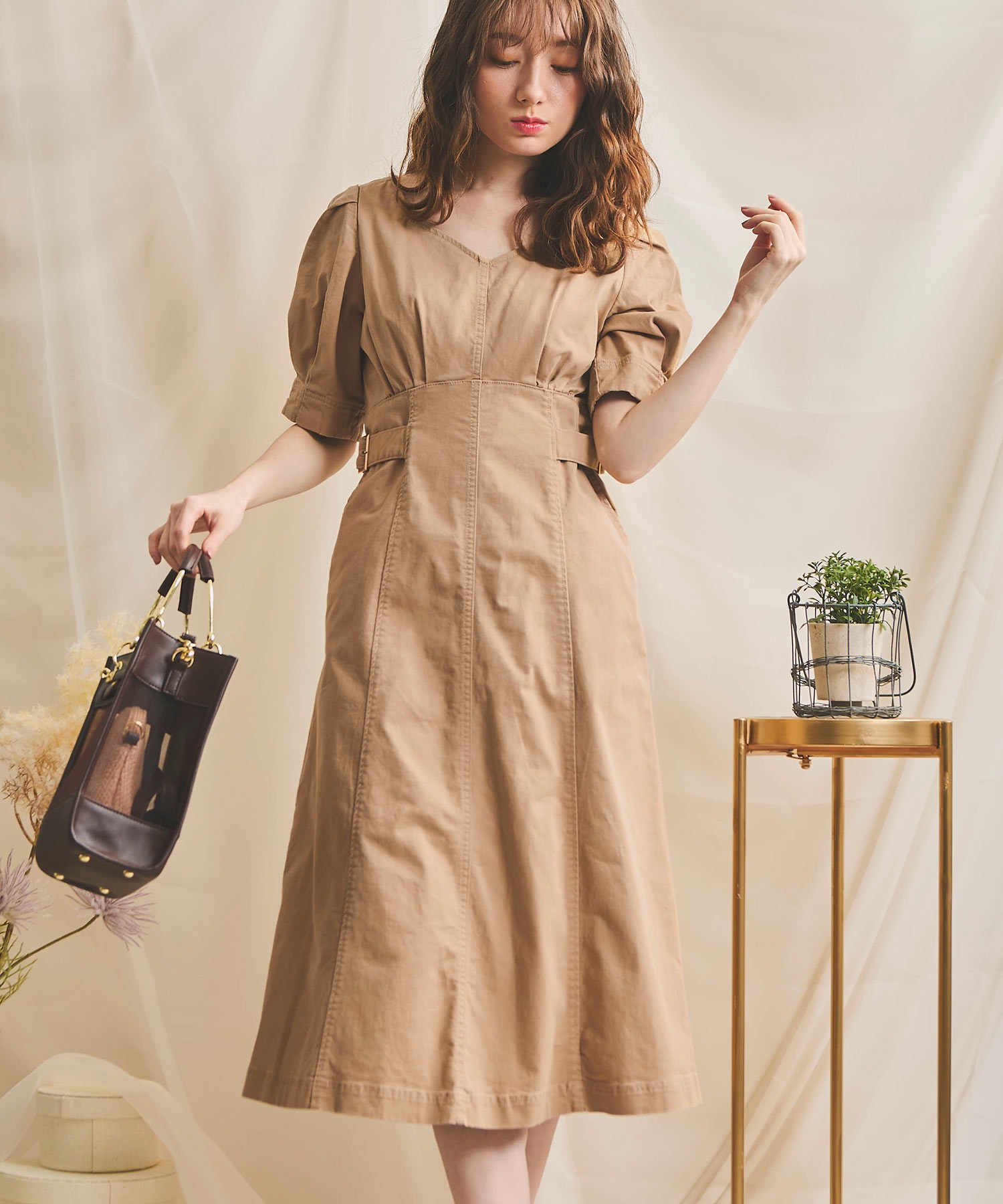 週末セール】Apolina ワンピース 3月末までの出品 apolina ワンピース