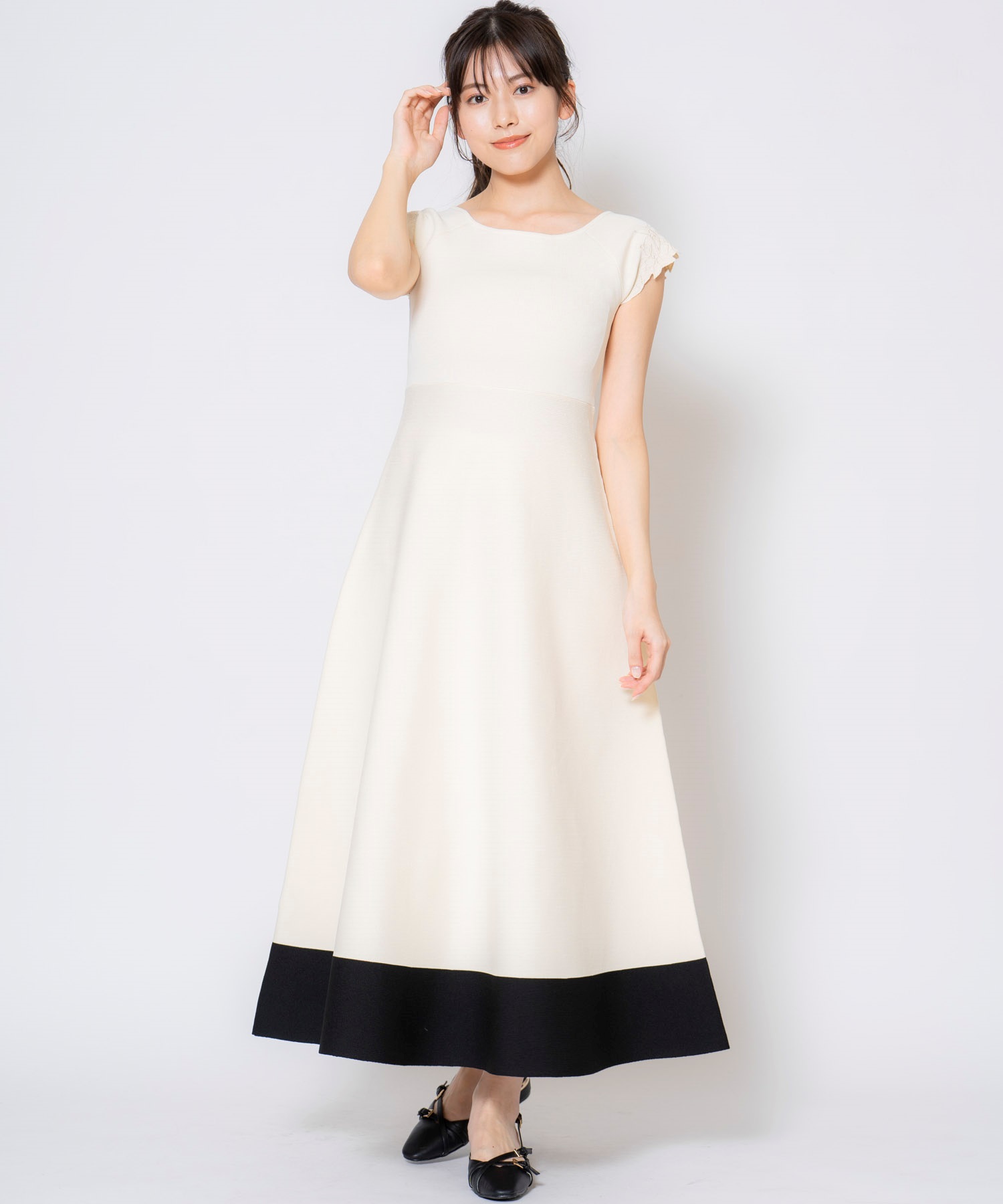 袖刺繍ワンピース | ニットワンピース | NOELA OFFICIAL WEB STORE