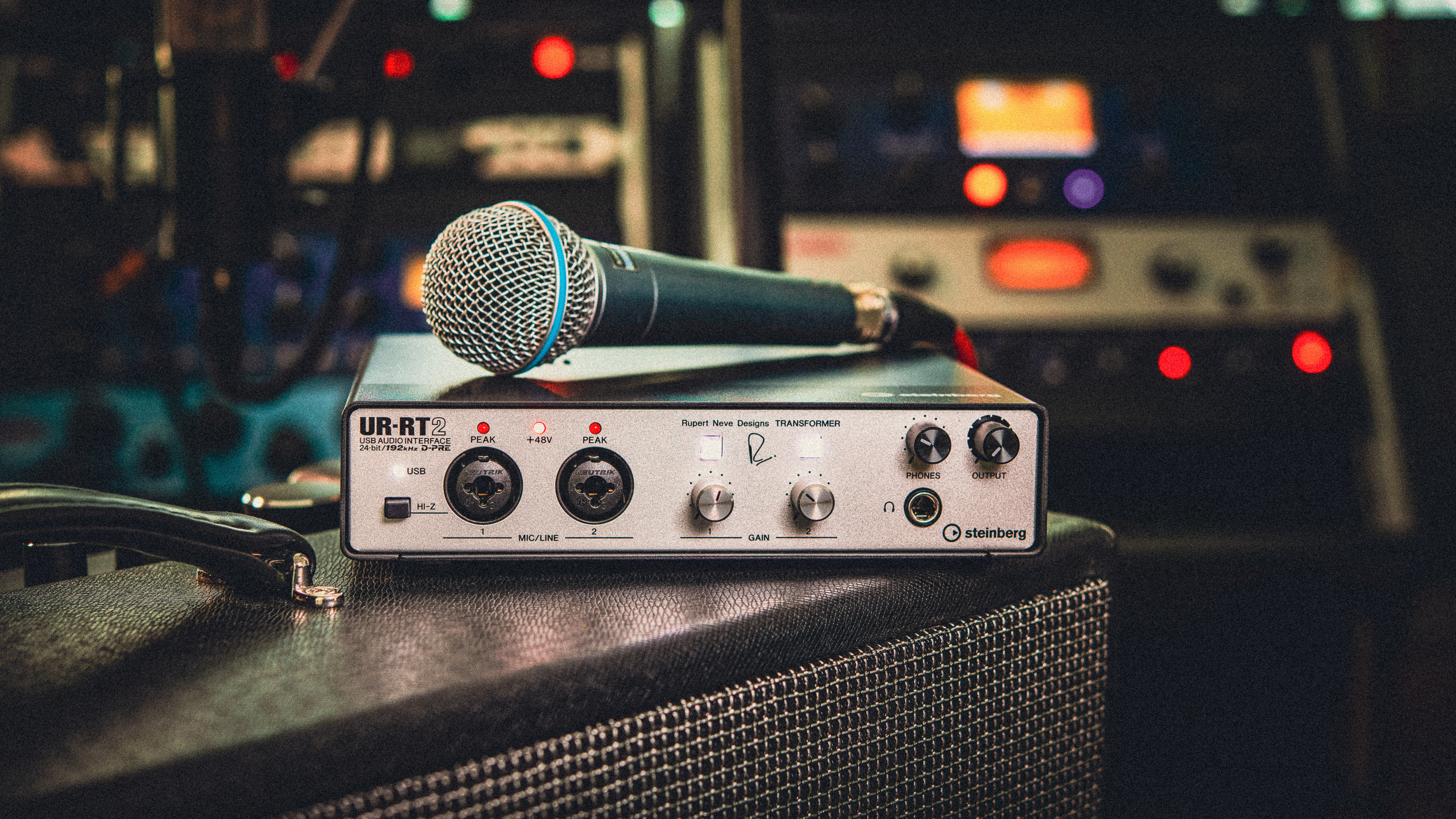 UR-RT2: Audio Interface with 2 RND Transformers | Steinberg