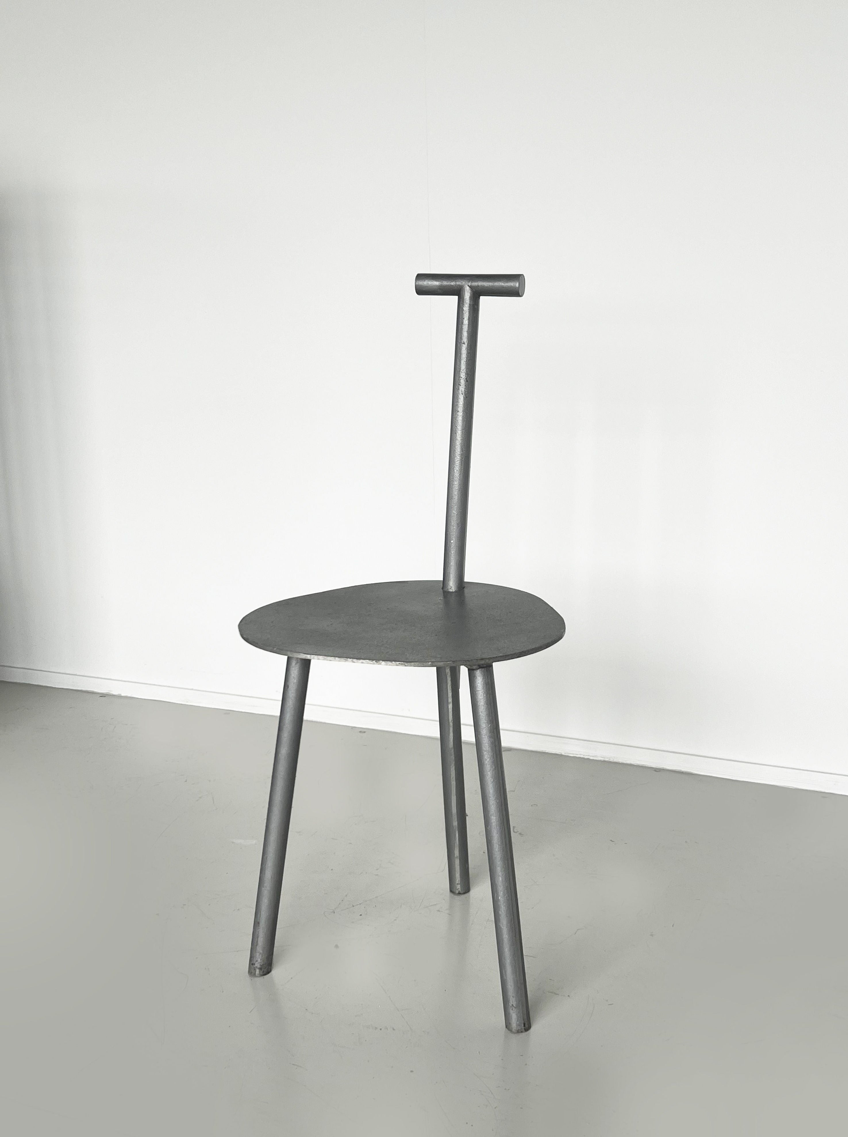 Faye Toogood Spade Chair Luxury Furniture | The Oblist