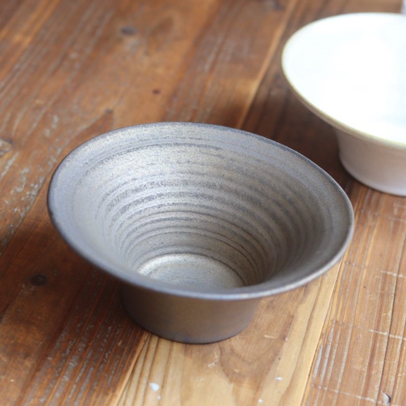 石渡磨美 どんぐり炊飯土鍋 1合 黒錆 - 作家ものの器と生活雑貨 on-la