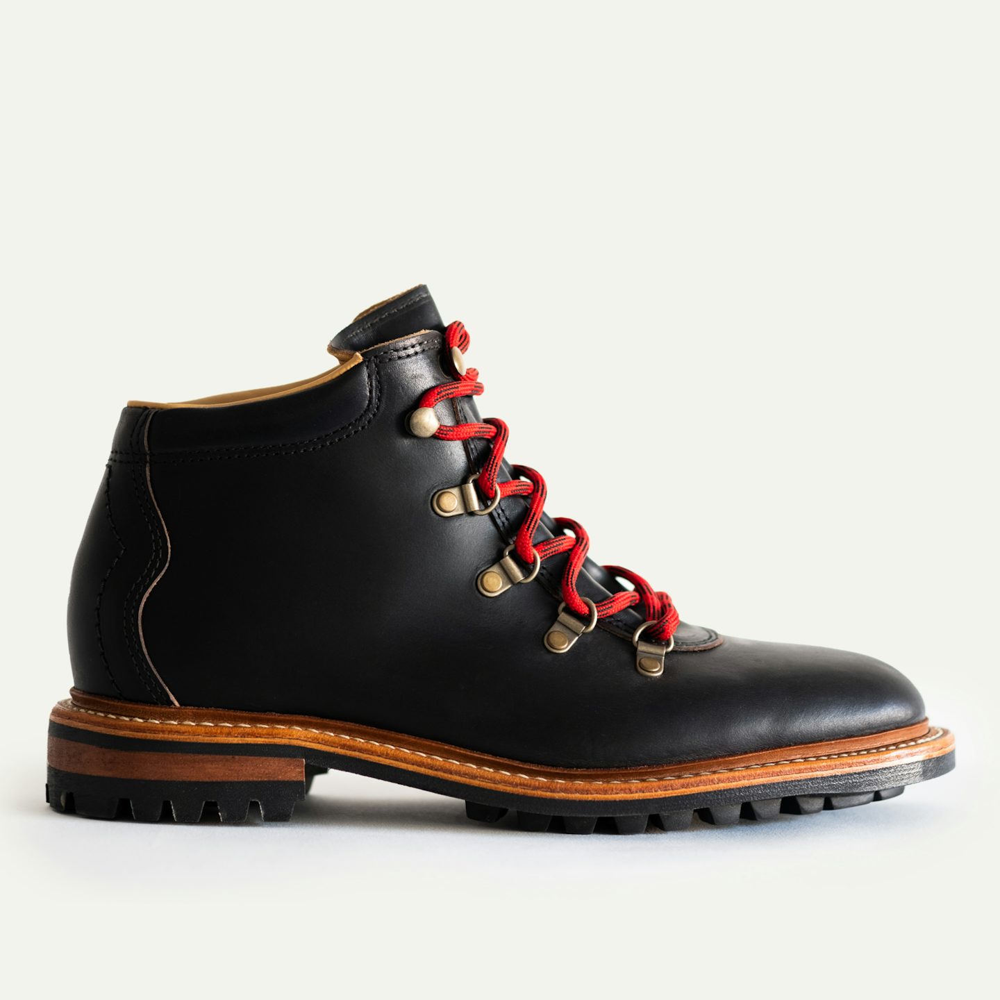 Summit Boot - Black Chromexcel, Commando Sole - Made in USA | Oak