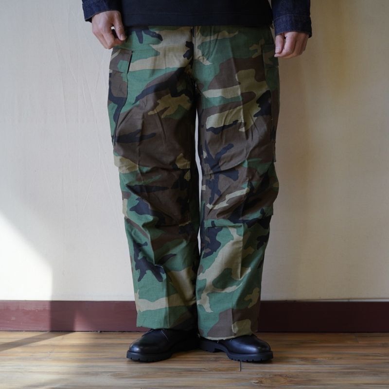 US ARMY】 M-65 FIELD PANTS WOODLAND CAMO / デッドストック