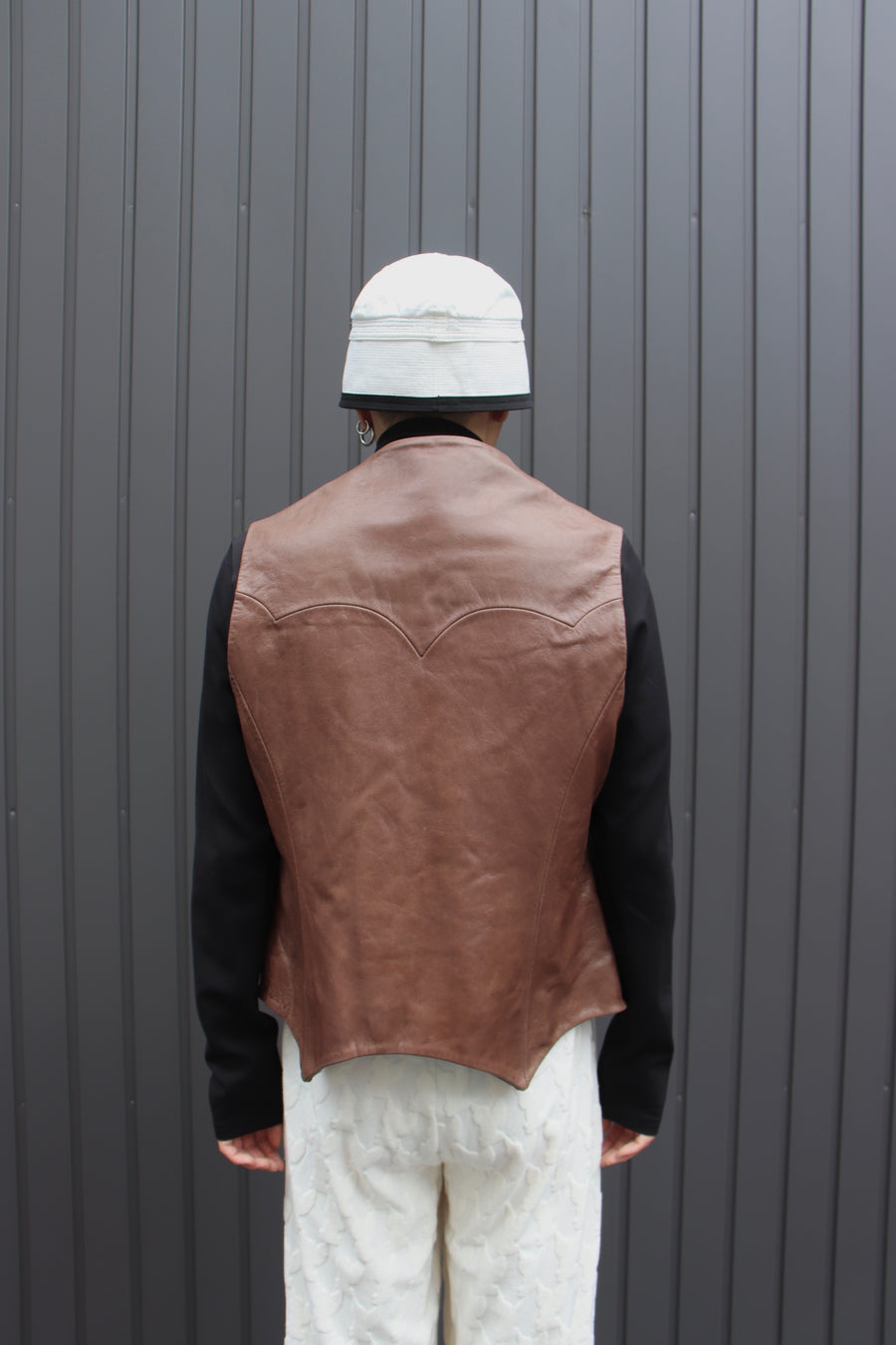 MASU(エムエーエスユー)のBAT LEATHER VEST BROWNの通販｜PALETTE art
