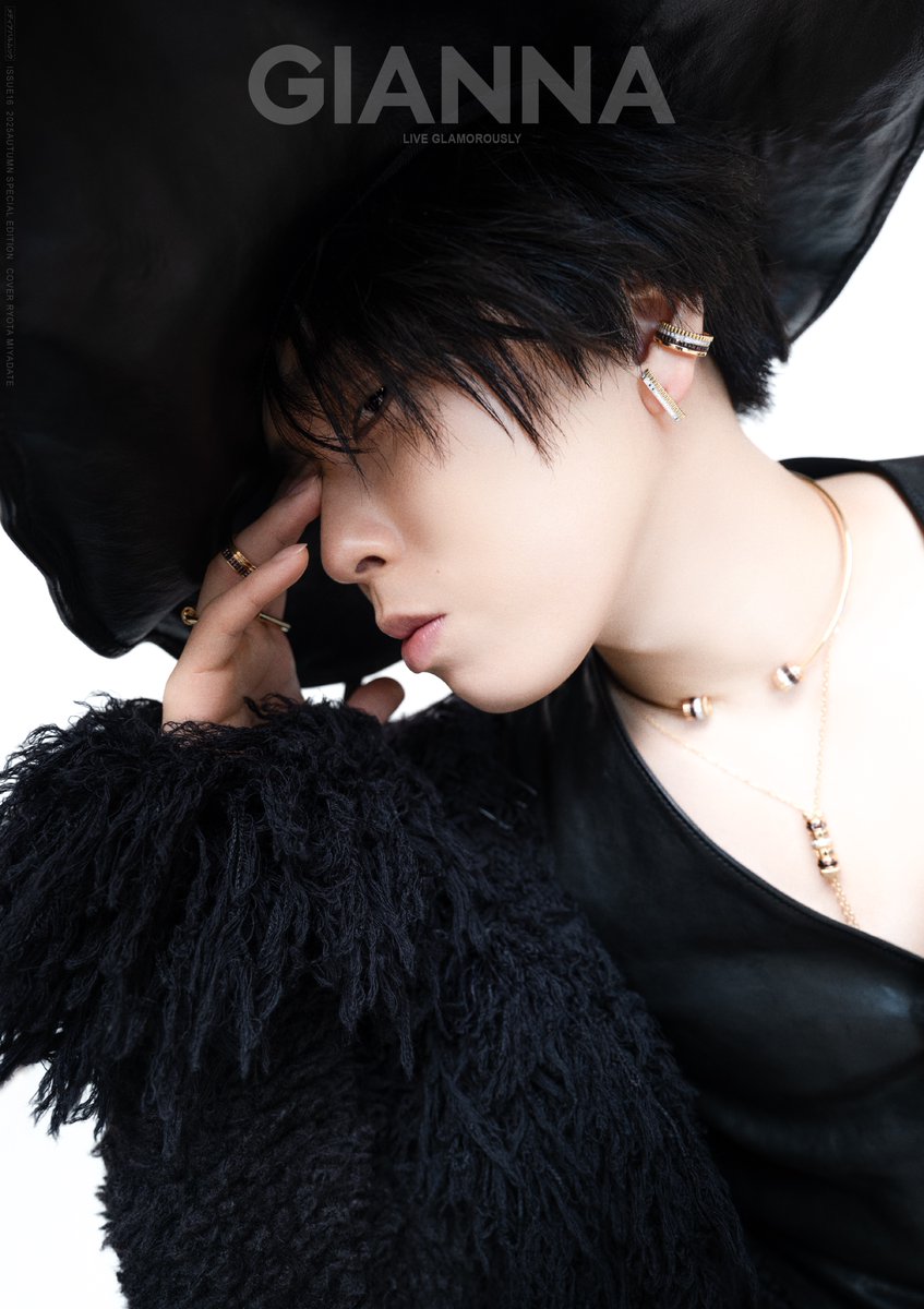 🎉表紙解禁 宮舘涼太さん（Snow Man） 今回のGIANNAは、B4サイズです