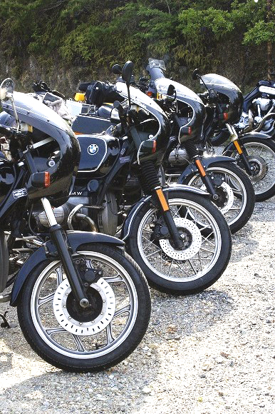 新旧2V.BMW的ビキニカウル装着車 鑑賞の壺。R100CS R80 : BMW R80
