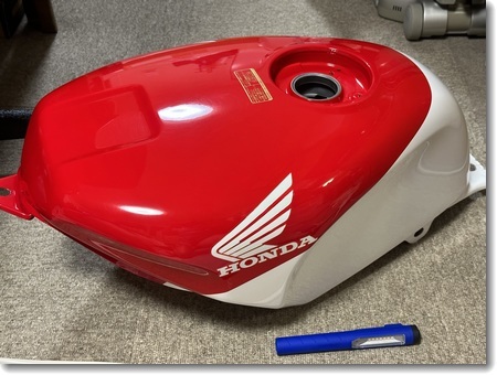 NSR、タンク交換で : 何にもない日記