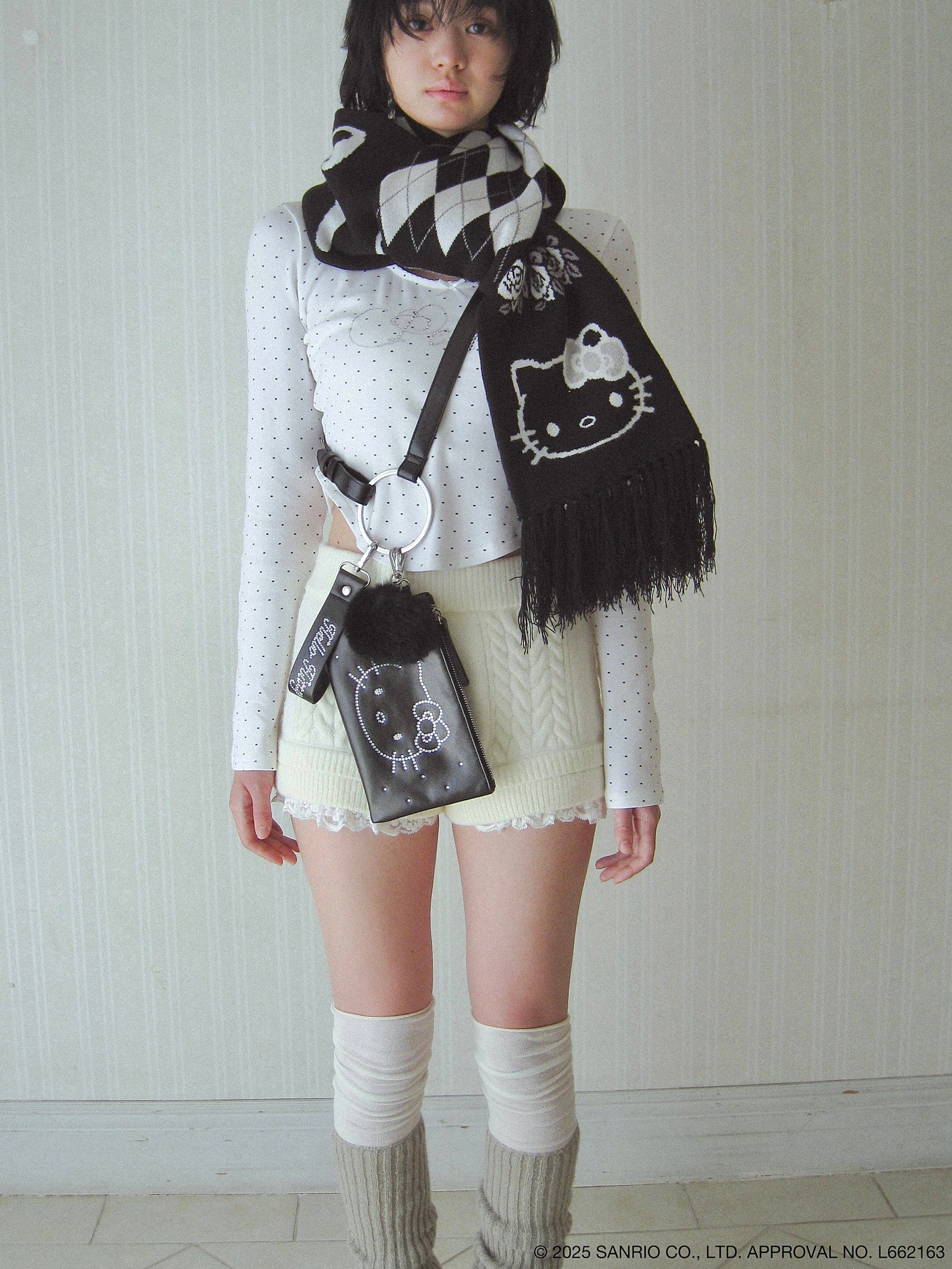 HELLOKITTY hug knitmuffler｜PELLICULE | ぺリキュール