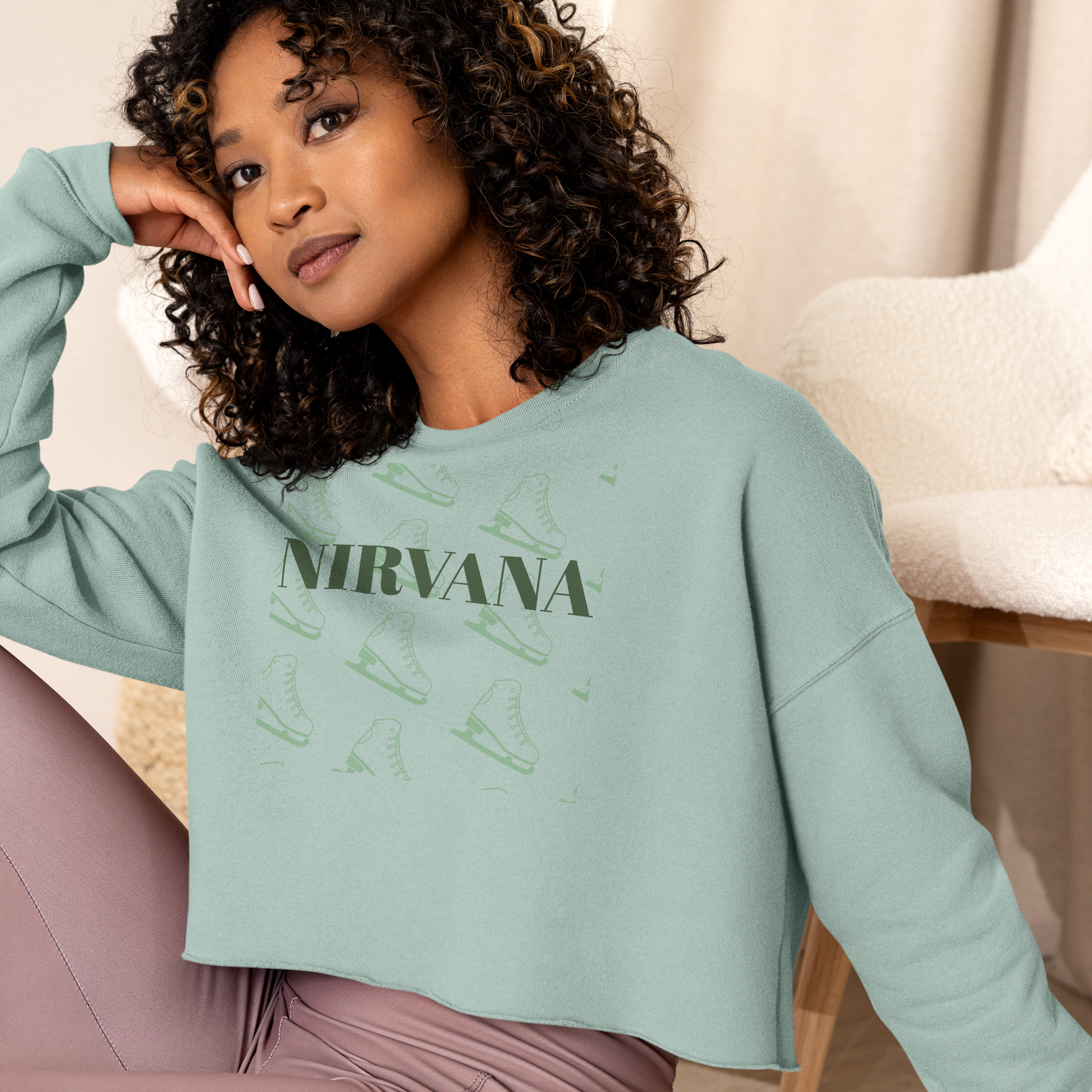 womens-cropped-sweatshirt-