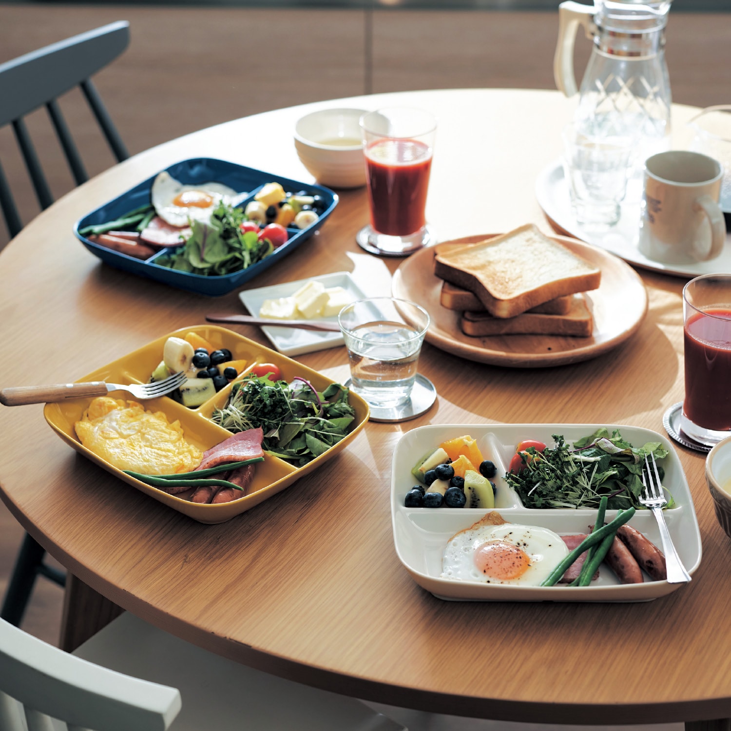 深めですくいやすいランチプレート3つ仕切り皿［日本製］(BELLE MAISON