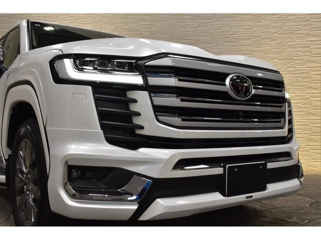 TOYOTA LAND CRUISER ZX | 2024 | PEARL WHITE | 16000 km | details