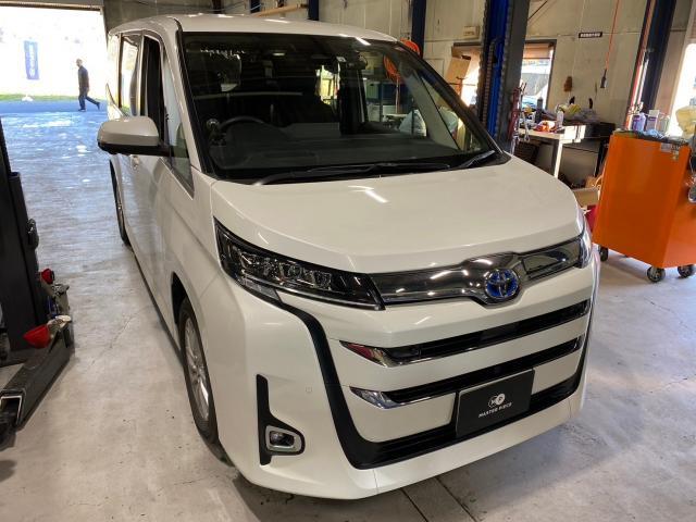 滋賀県】TOYOTA ノア ヒッチメンバー取付 SUNTREX製 カスタム ヒッチ