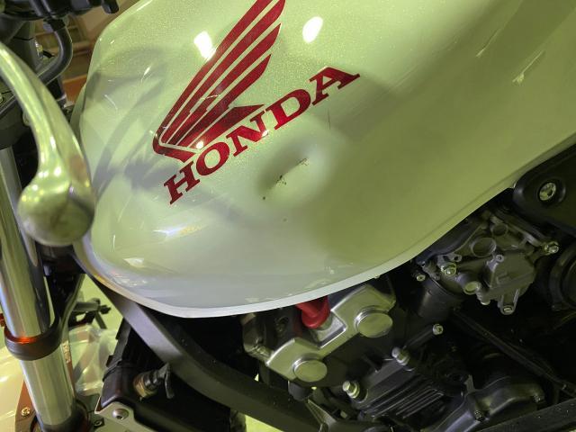 HONDA ホーネット タンク修理 ヘコミ 傷 鈑金塗装 バイク 福島県いわき