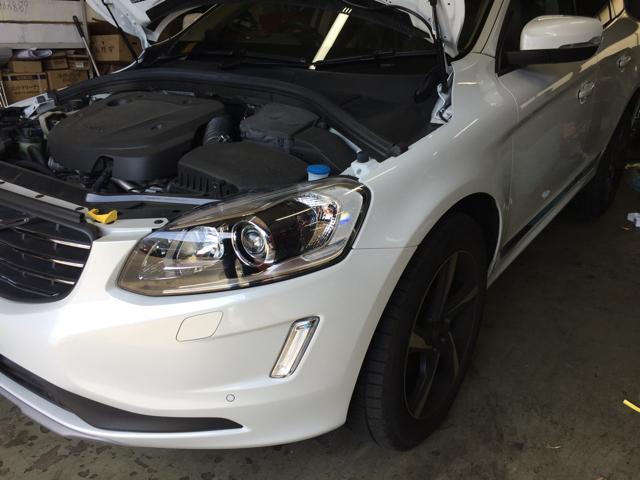 ボルボ XC60 D4 ディーゼル ブレーキパッド持込交換 フロントパッド
