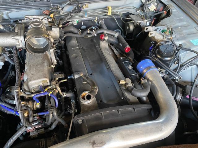 日産スカイライン オイル漏れ修理 タペットカバーパッキン交換 ER34
