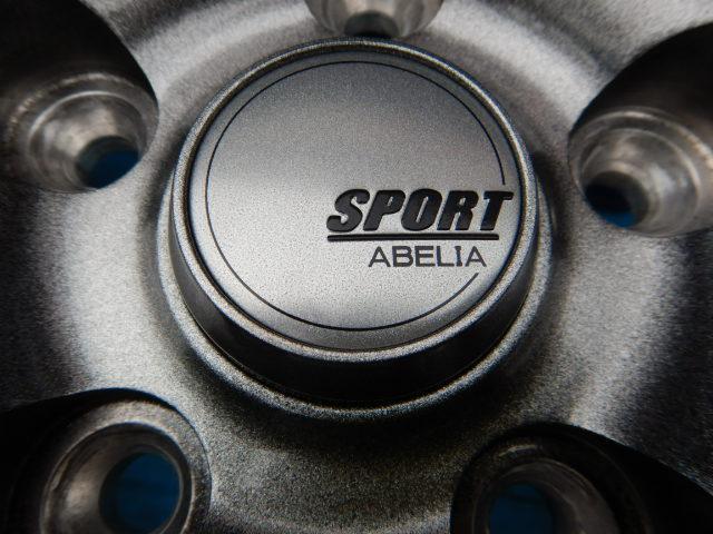 溝たっぷりスタッドレス付き15インチ入庫です。 SPORT