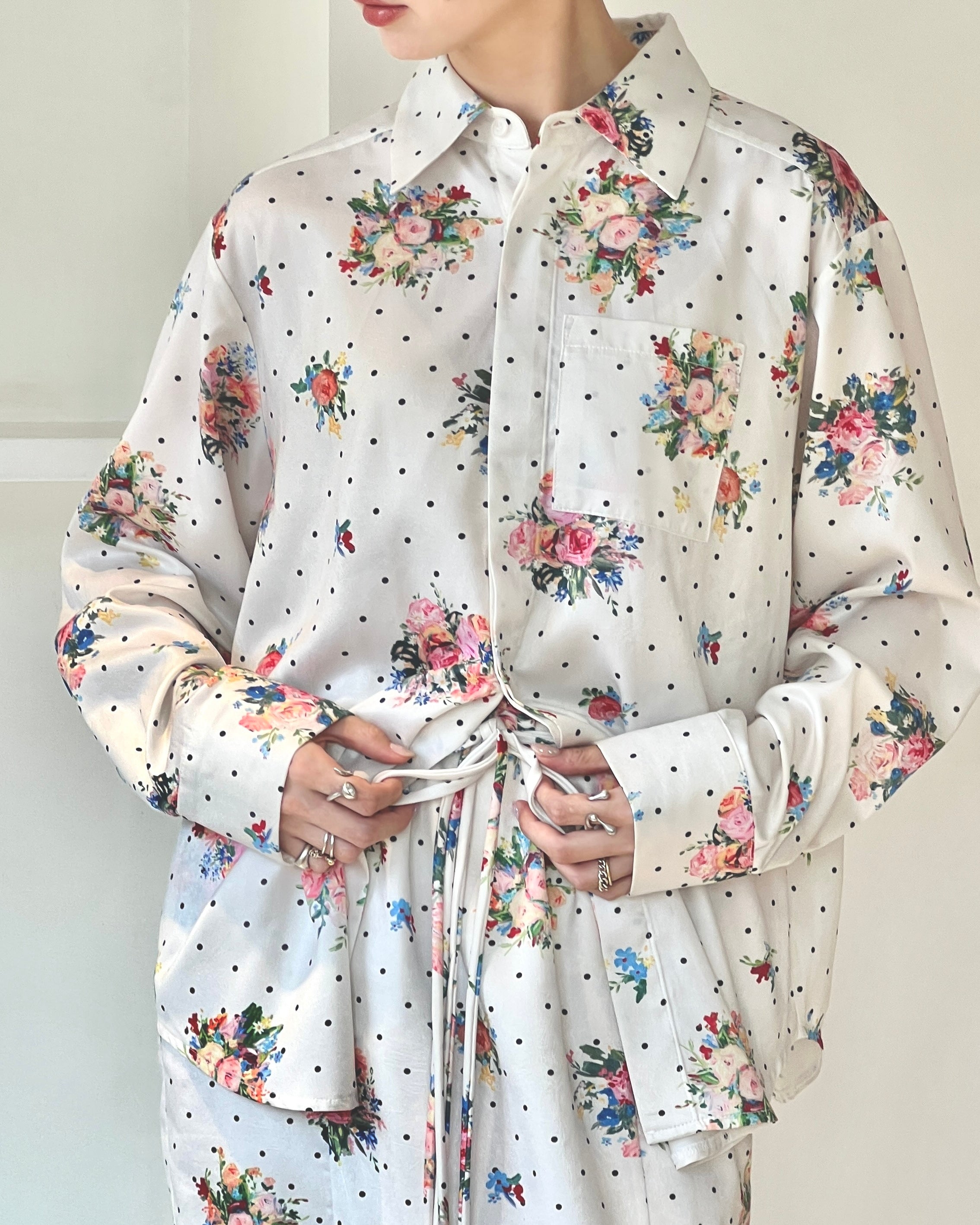 Dot flower shirt