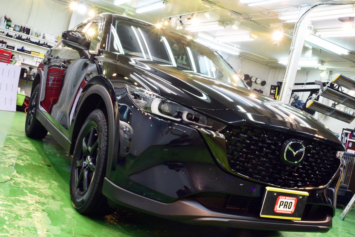 マツダ CX-5（ジェットブラックマイカ）エシュロンガラスコーティング