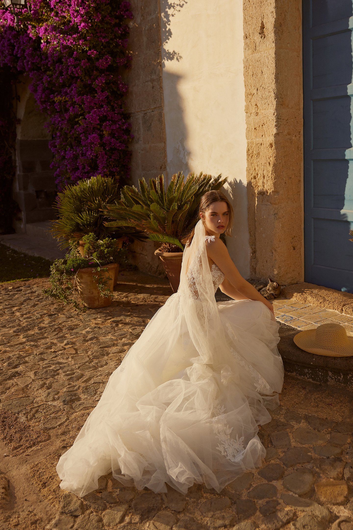 66306: Tulle A-Line Bridal Dress with Plunging V-Neck and Open