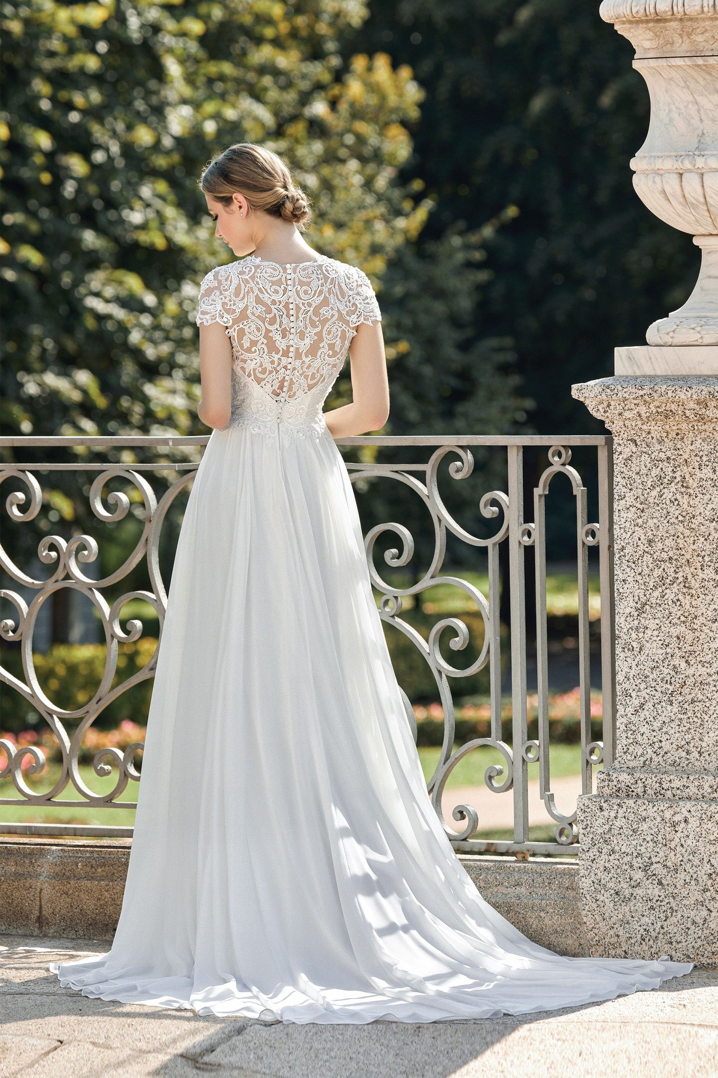 44114: Jewel Neckline with Venice Lace and Chiffon A-Line Skirt