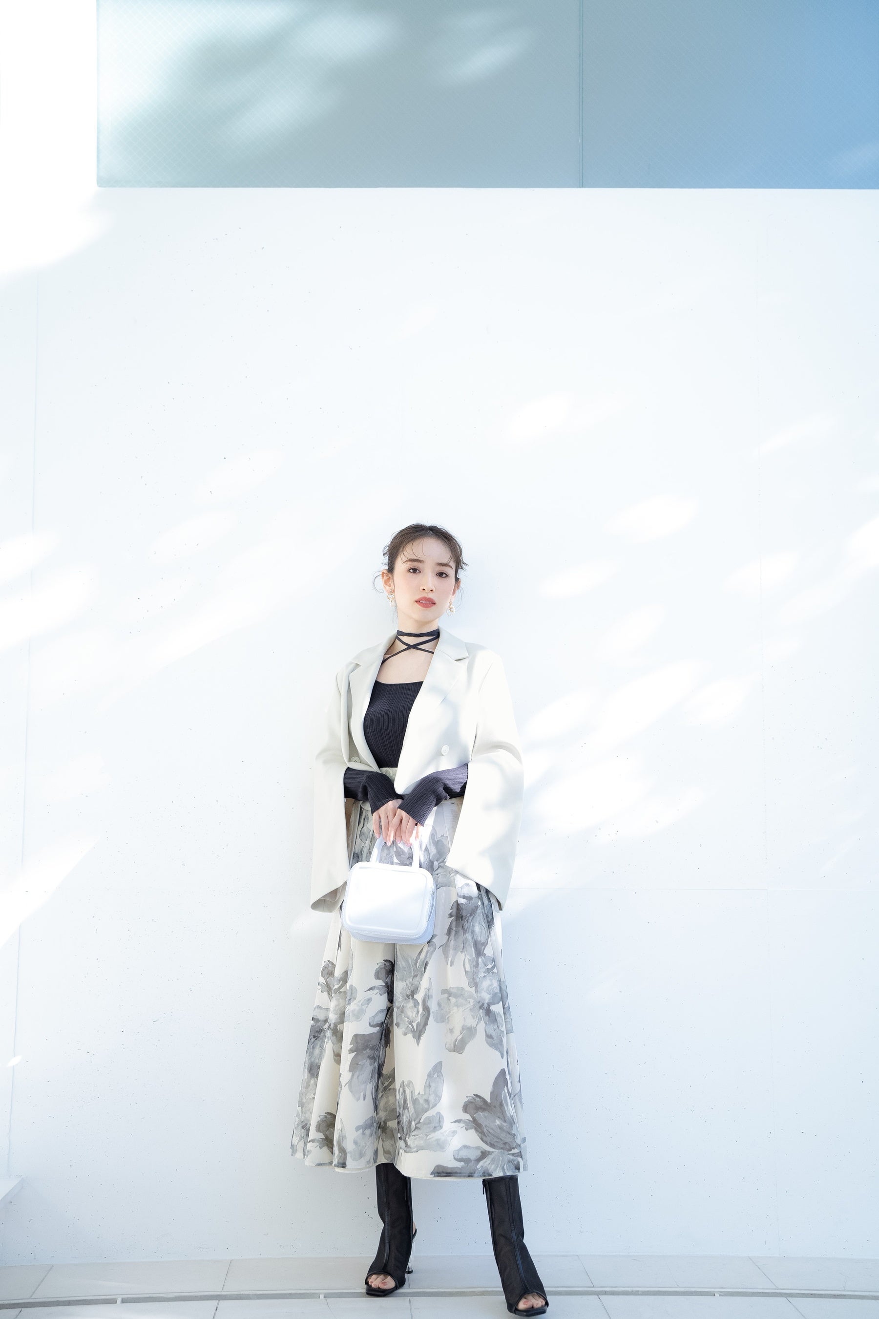泉里香 軽やかな装いで魅せる、大人ムードな春の訪れ MERCURYDUO WEB