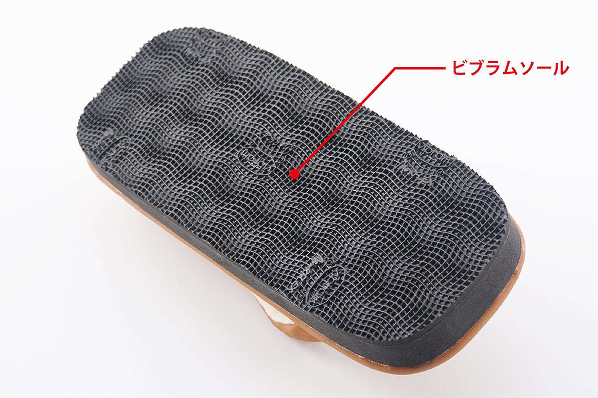 いつものファッションにプラスワン。長く使える極上クッションの雪駄が