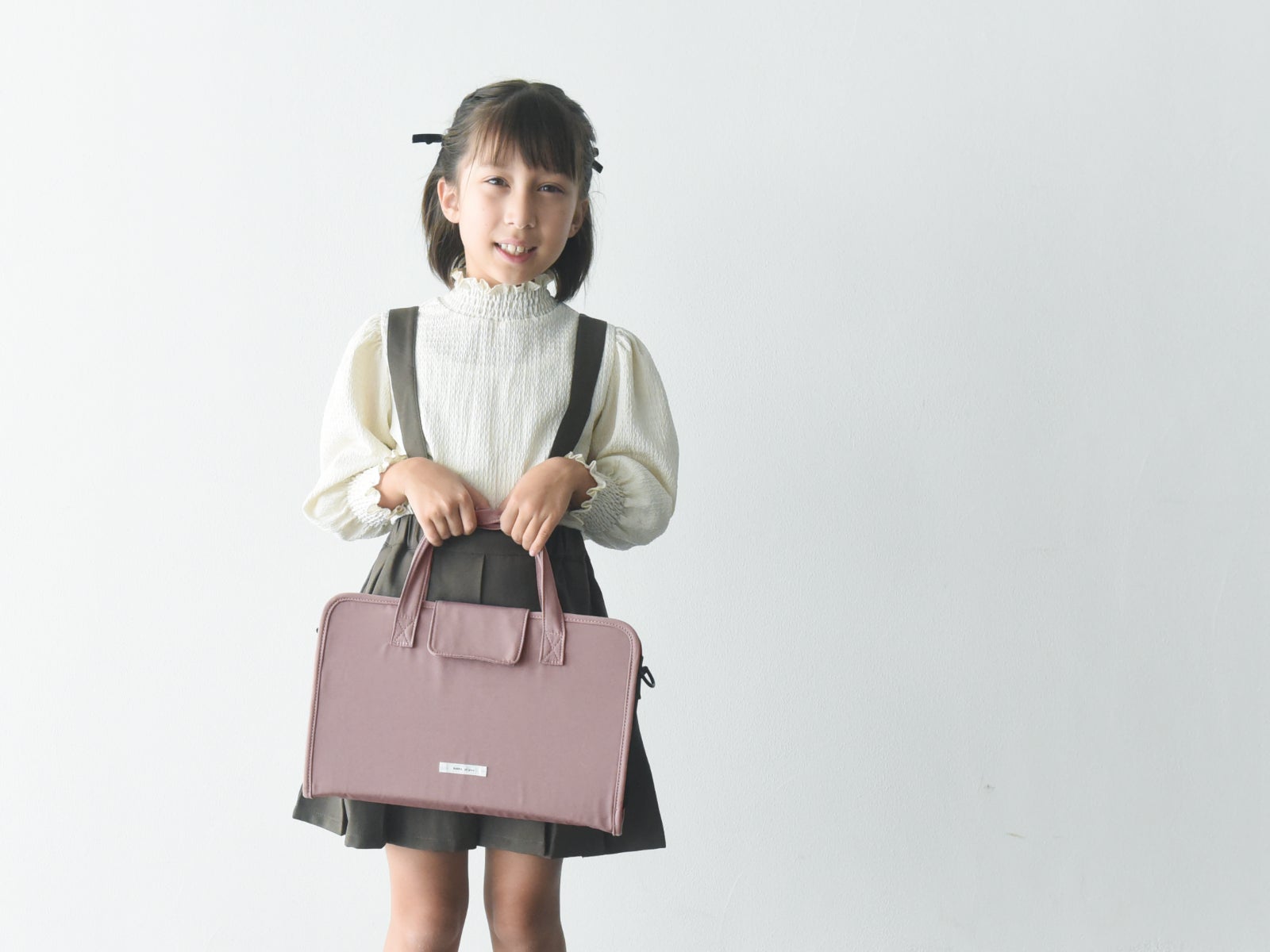 絵の具に裁縫、書道セットも！新入学・新学年に向けて揃えたい学用品