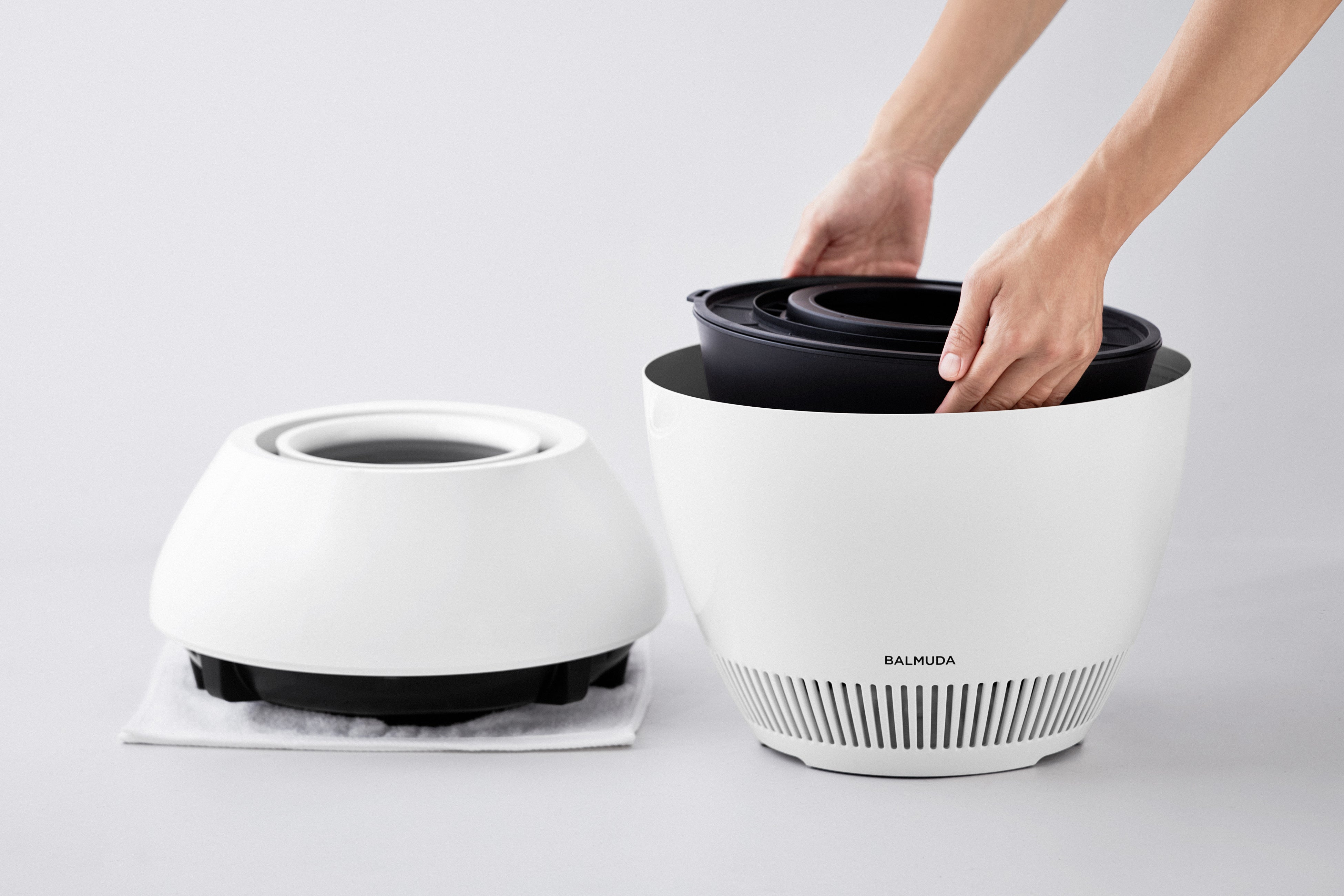 空気を洗う美しい加湿器「Rain」新モデル発表 | バルミューダ株式会社