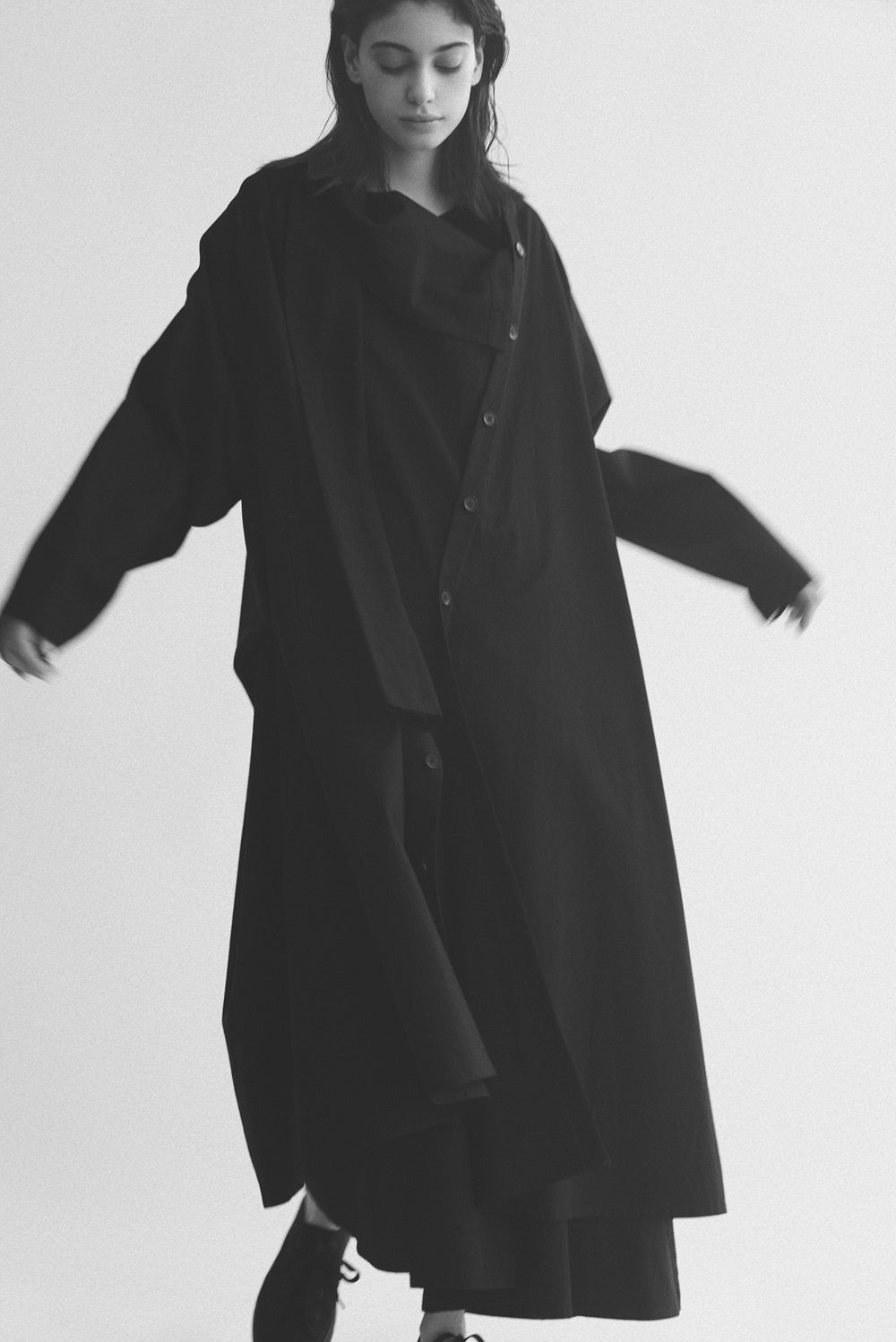 Yohji Yamamoto collections 2024 Spring/Summer Collection 1月6日(土