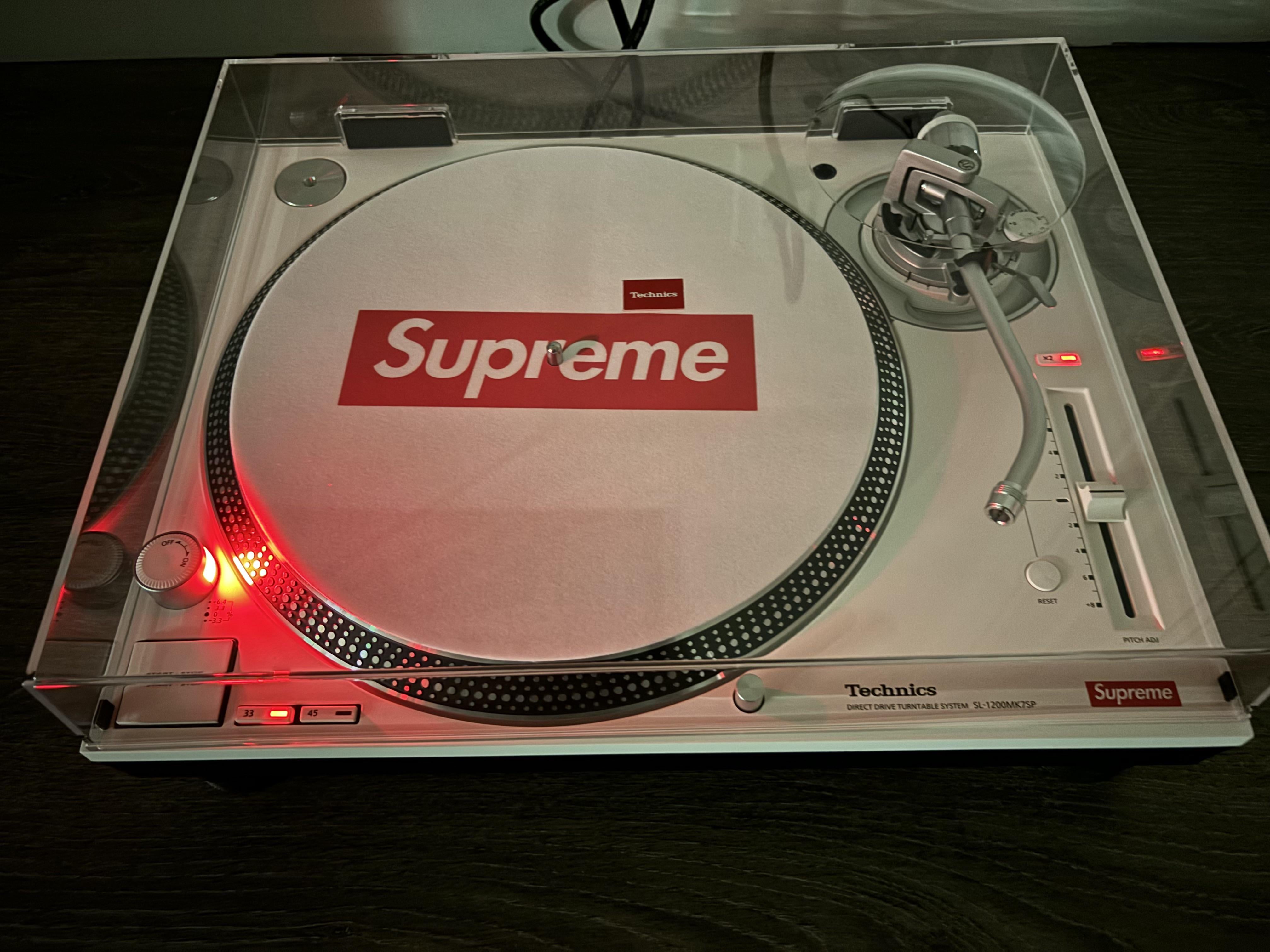 My first turntable - Technics SL-1200MK7SP x Supreme : r/turntables