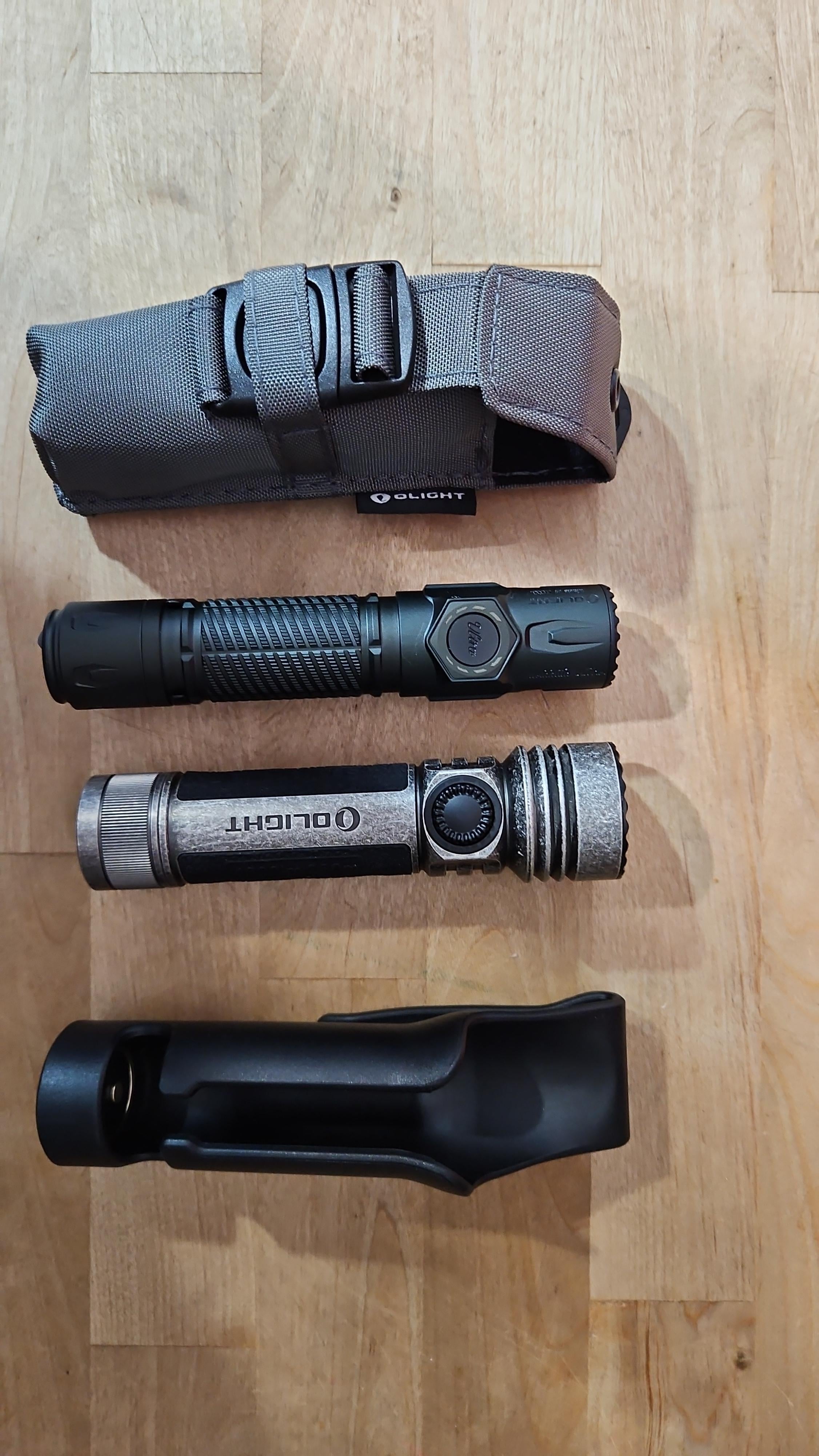 Seeker 4 Pro vs Warrior Ultra : r/Olightflashlights