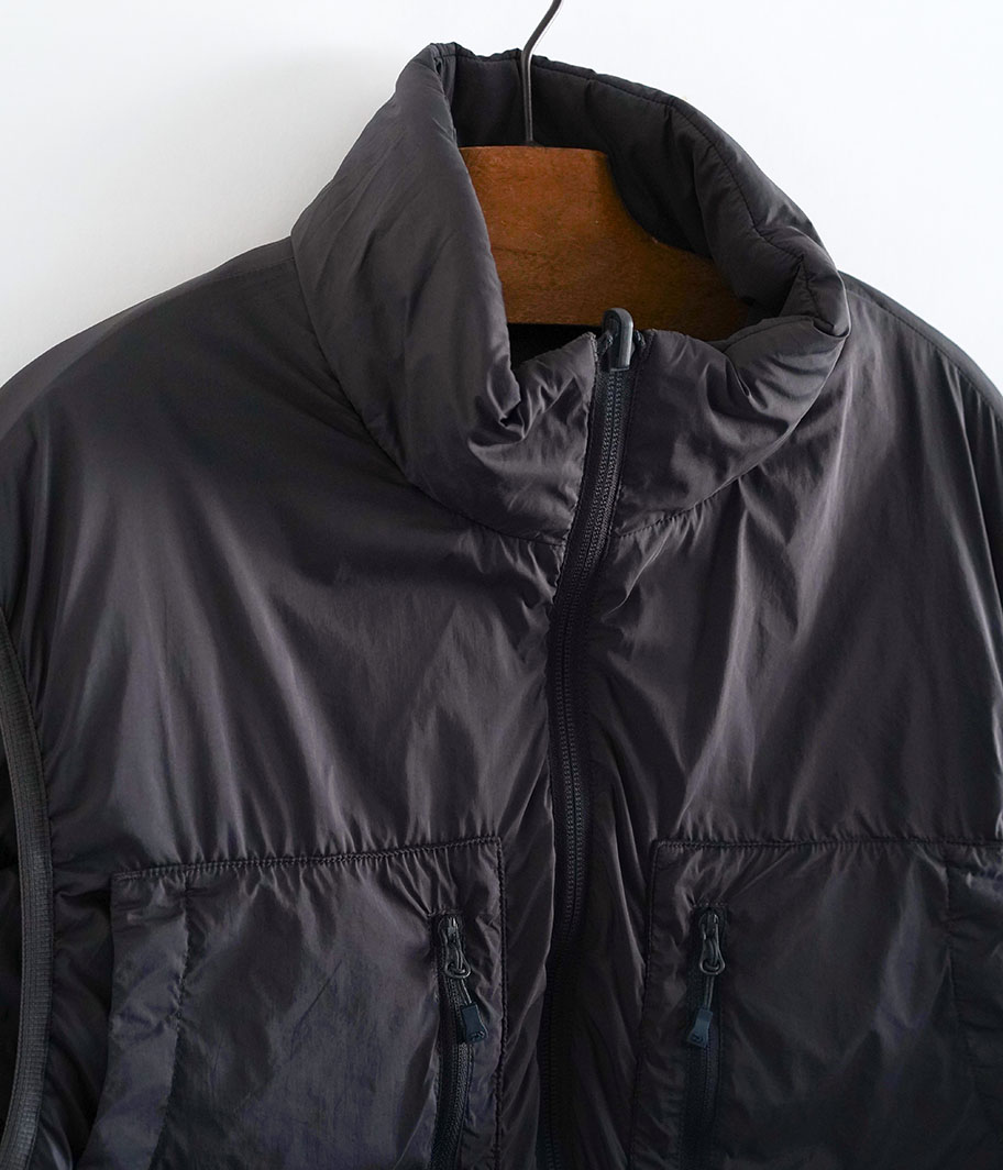 DAIWA PIER39 TECH REVERSIBLE CLIMBERS PUFF VEST [CHARCOAL] - Fresh