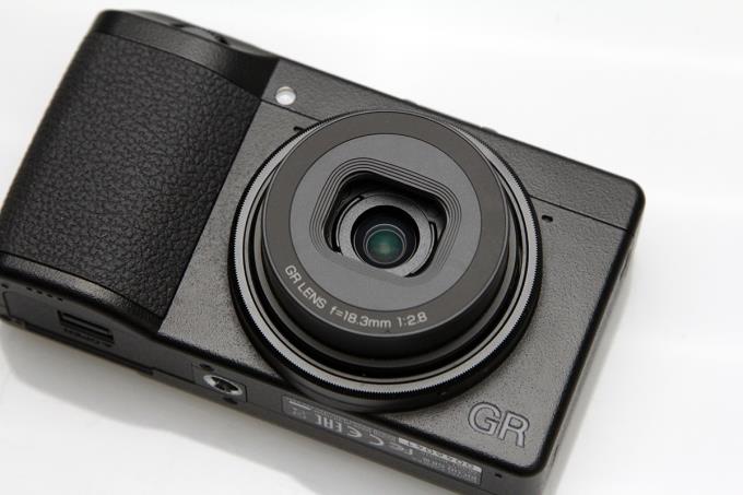 GR III シャッター回数50回以下 予備純正バッテリー付き K1385-2C4