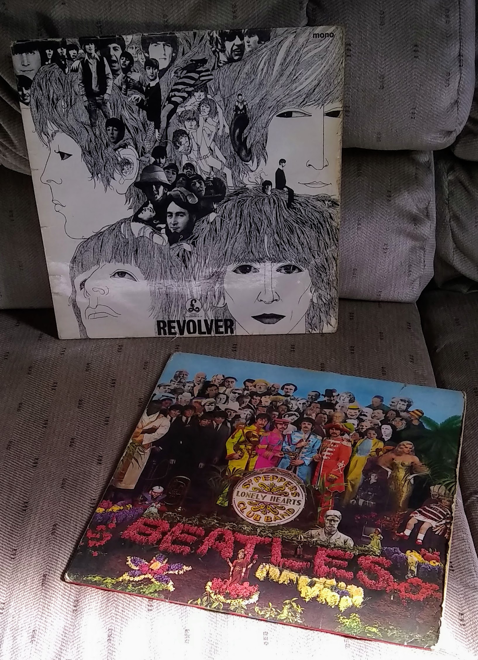 A Tale of Two UK First Pressing Monos – The Beatles “Revolver