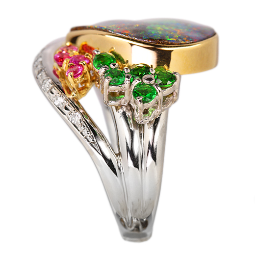 オーストラリア産ボルダーオパール 6.8ct ピンクサファイア グリーン