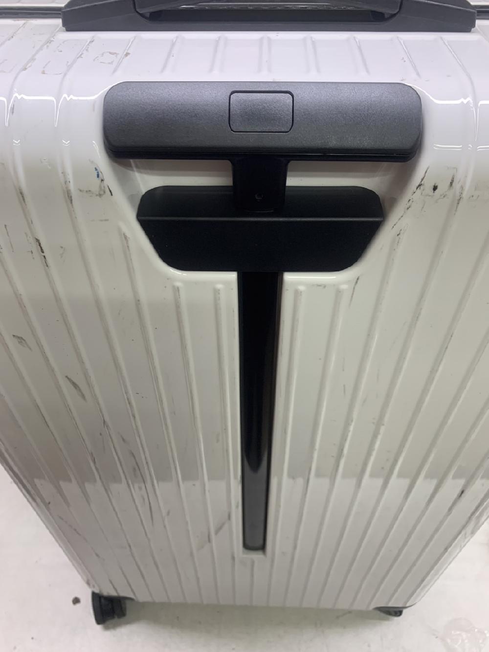 取っ手が下がらなくなって収縮ハンドル交換｜RIMOWAスーツケース修理