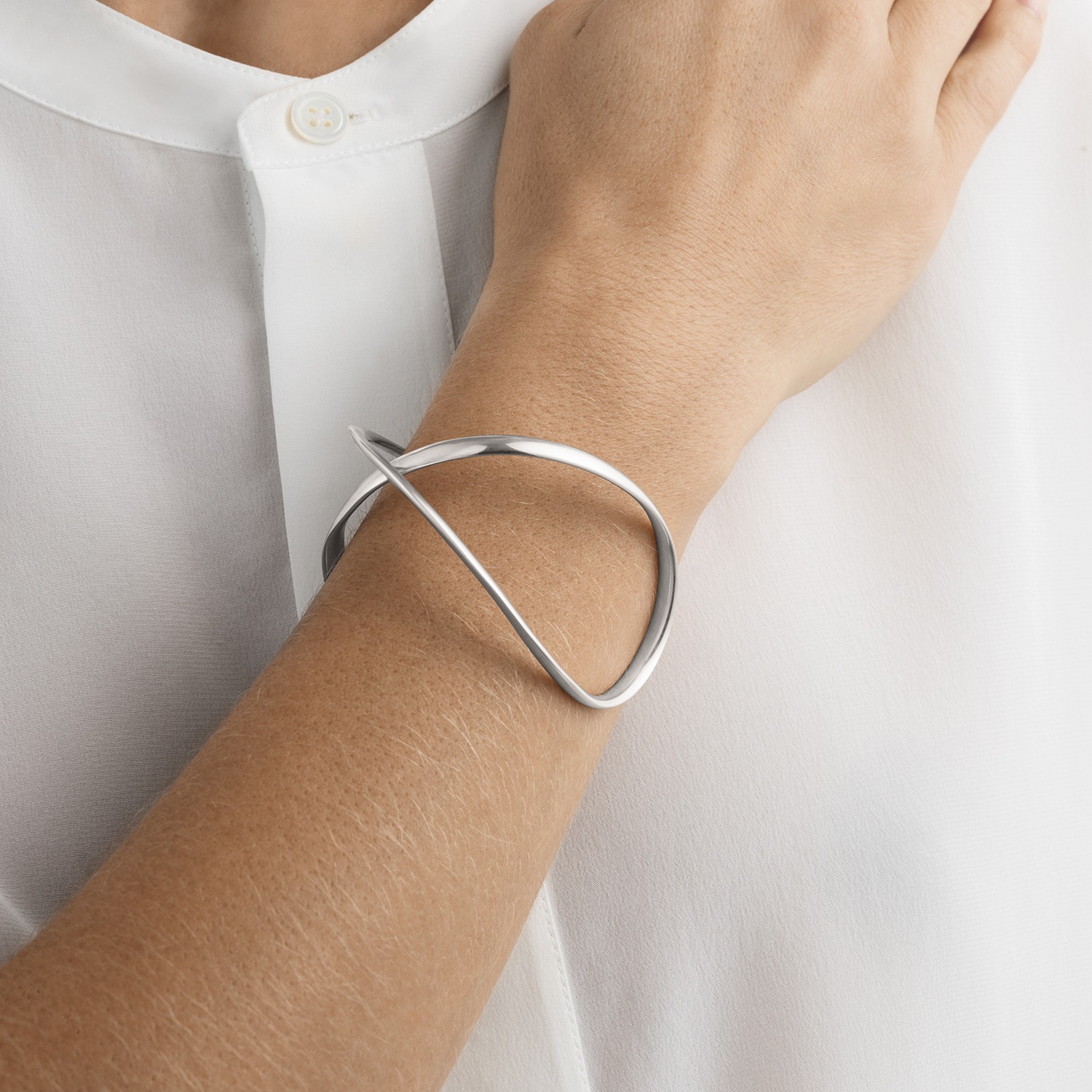 インフィニティ バイ ジョージ ジェンセン(INFINITY BY GEORG JENSEN
