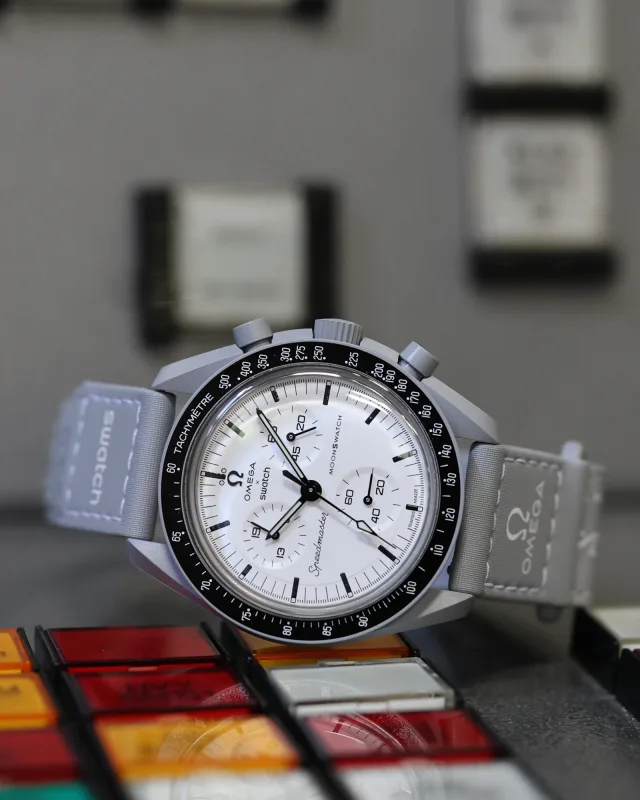 Omega X Swatch: MoonSwatch 1965 (With Live Photos) | WatchTime
